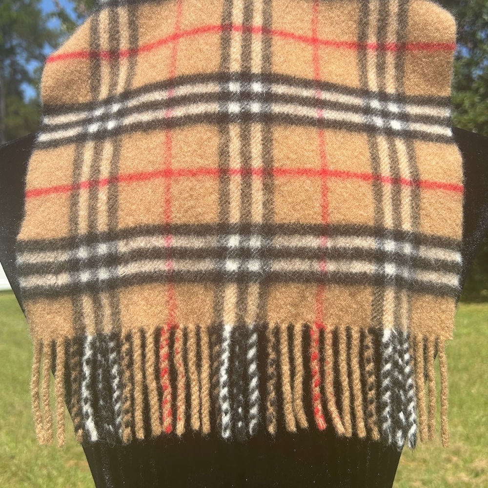 Burberrys Beige and Red Checkered Scarf - Picture 11 of 14